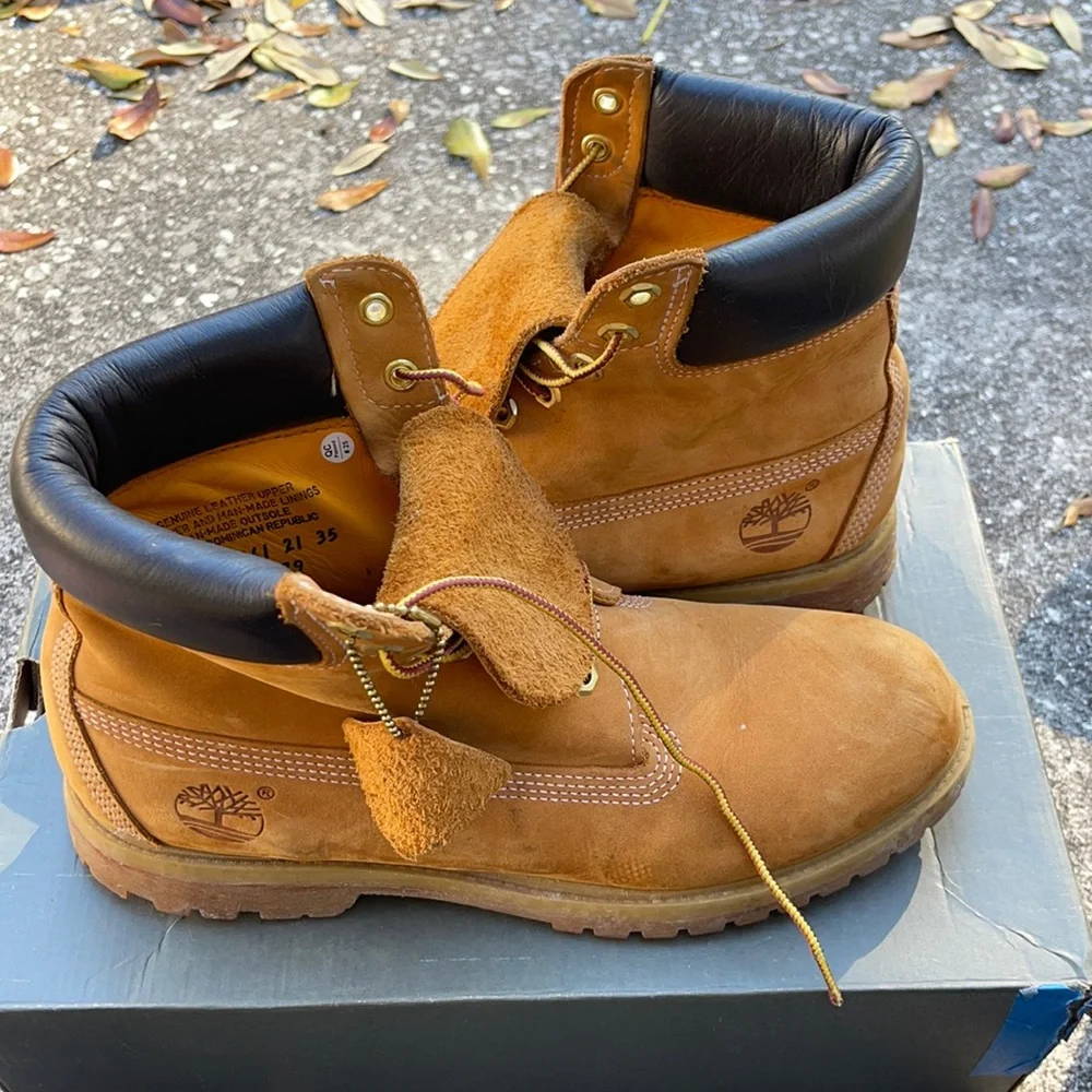 Timberlands - Picture 1 of 3